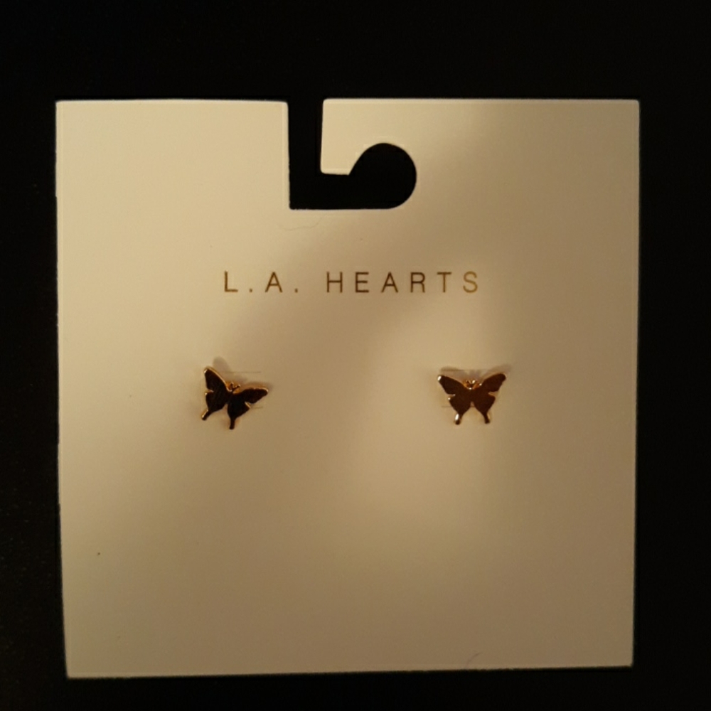New LA Hearts Gold Butterfly Stud Earrings - Picture 3 of 4